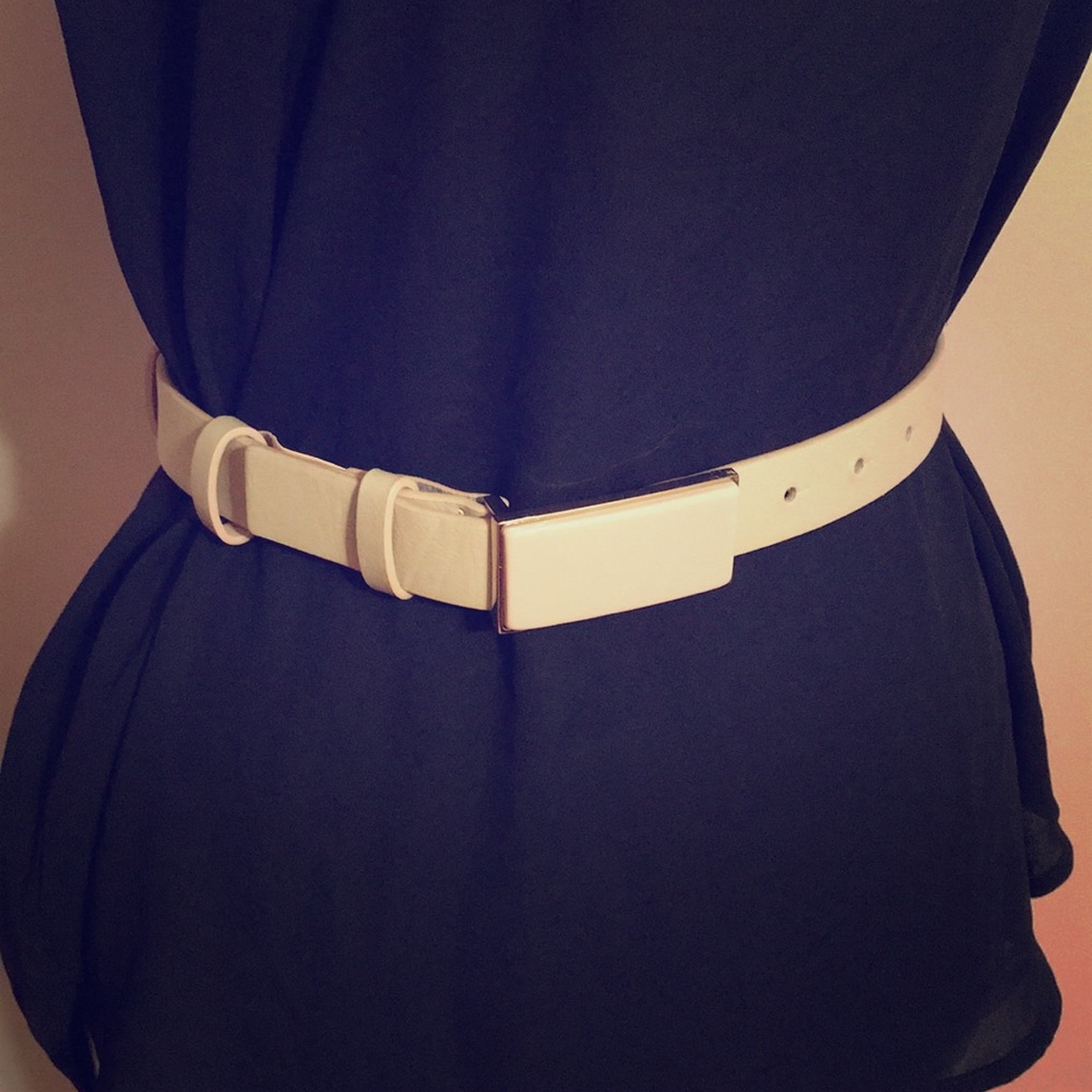 Nude belt